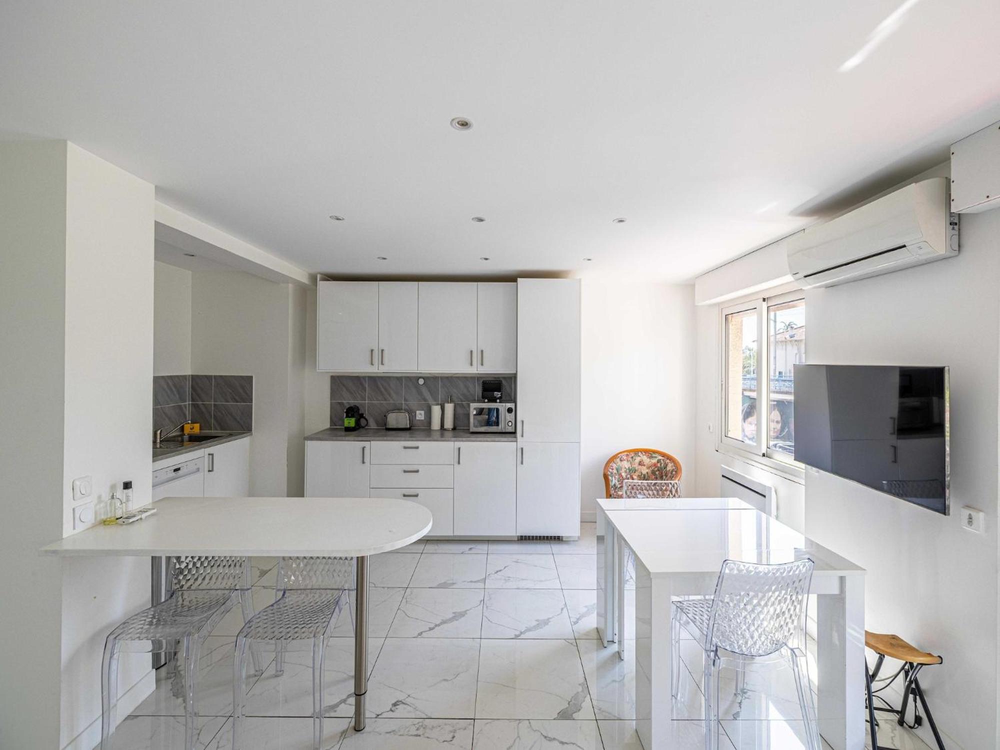 Modern And Cosy Studio- Ac- 4p- *